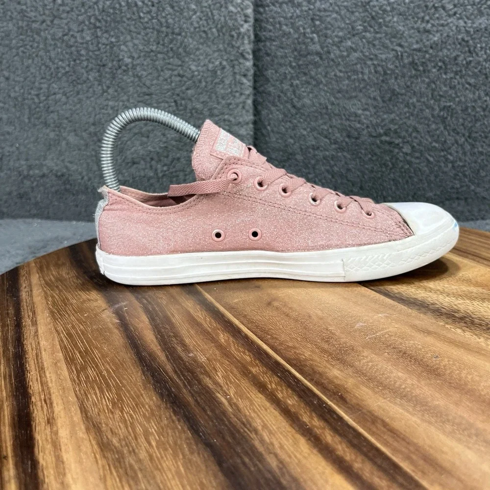 Converse Chuck Taylor All Star Junior Low Top Sneakers Pink Glitter Size 5